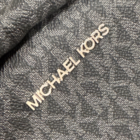 Michael Kors Backpack Erin Signature Backpack - Picture 16 of 17